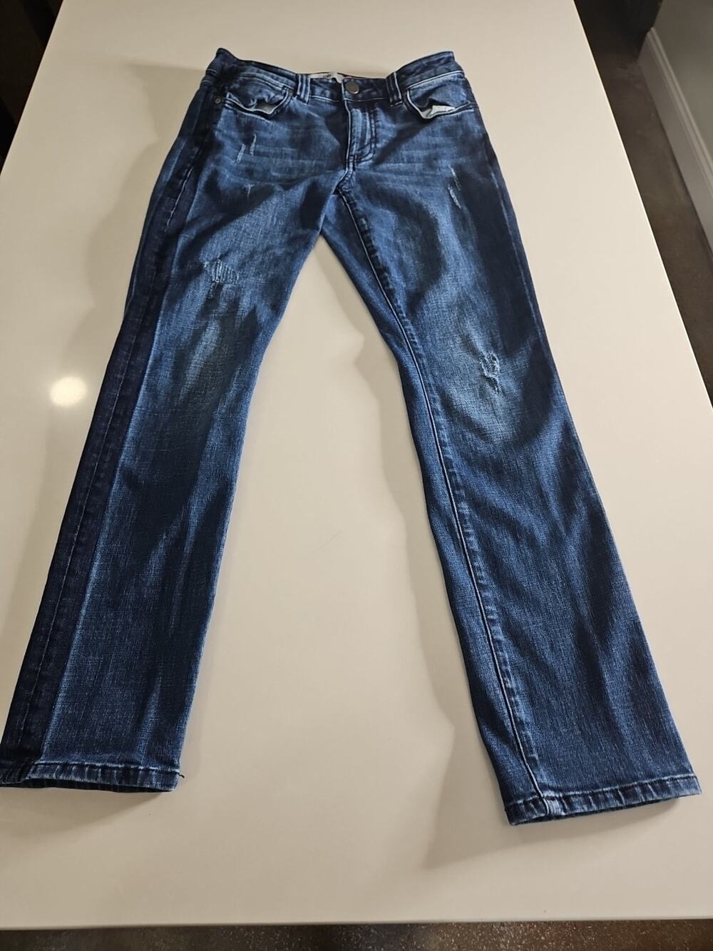 Cabi Jeans High Straight Leg size 6 Dark Wash Distressed Jeans